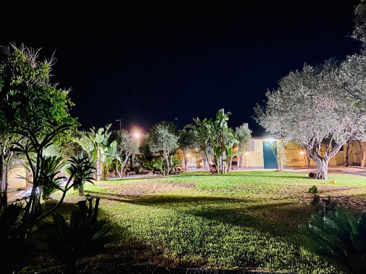 Villa Stella Maris Limoni By Sicilvill Campofelice Di Roccella Exterior foto